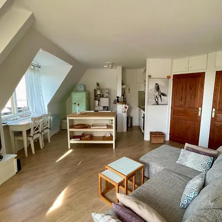 Balcon Sur Sea, Sun And Horses Apartment Deauville