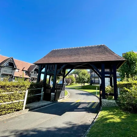 Balcon Sur Sea, Sun And Horses